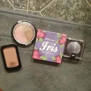 Makeup bundle